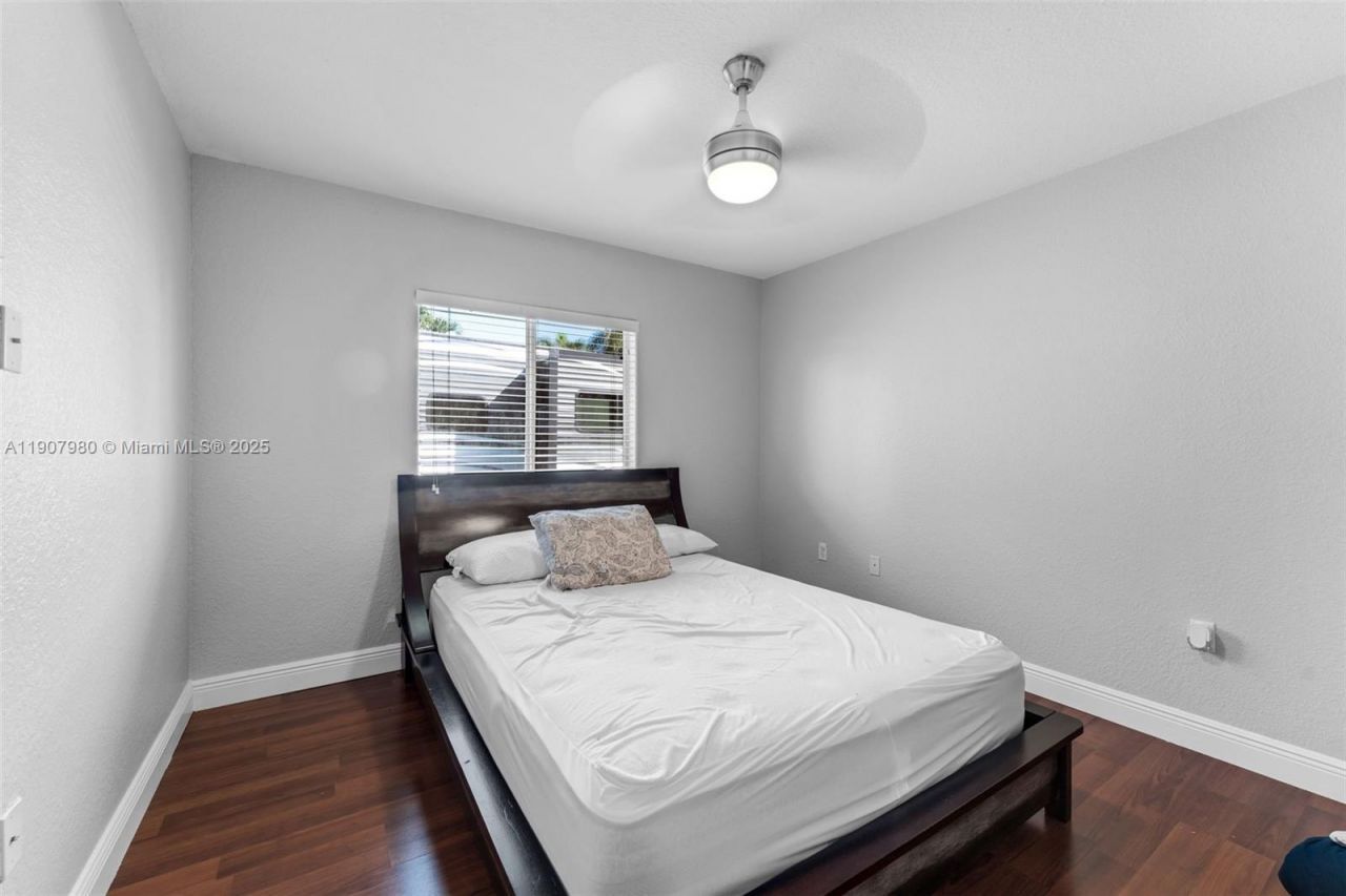 32301 SW 202nd Pl, Homestead, FL 33030 Photo