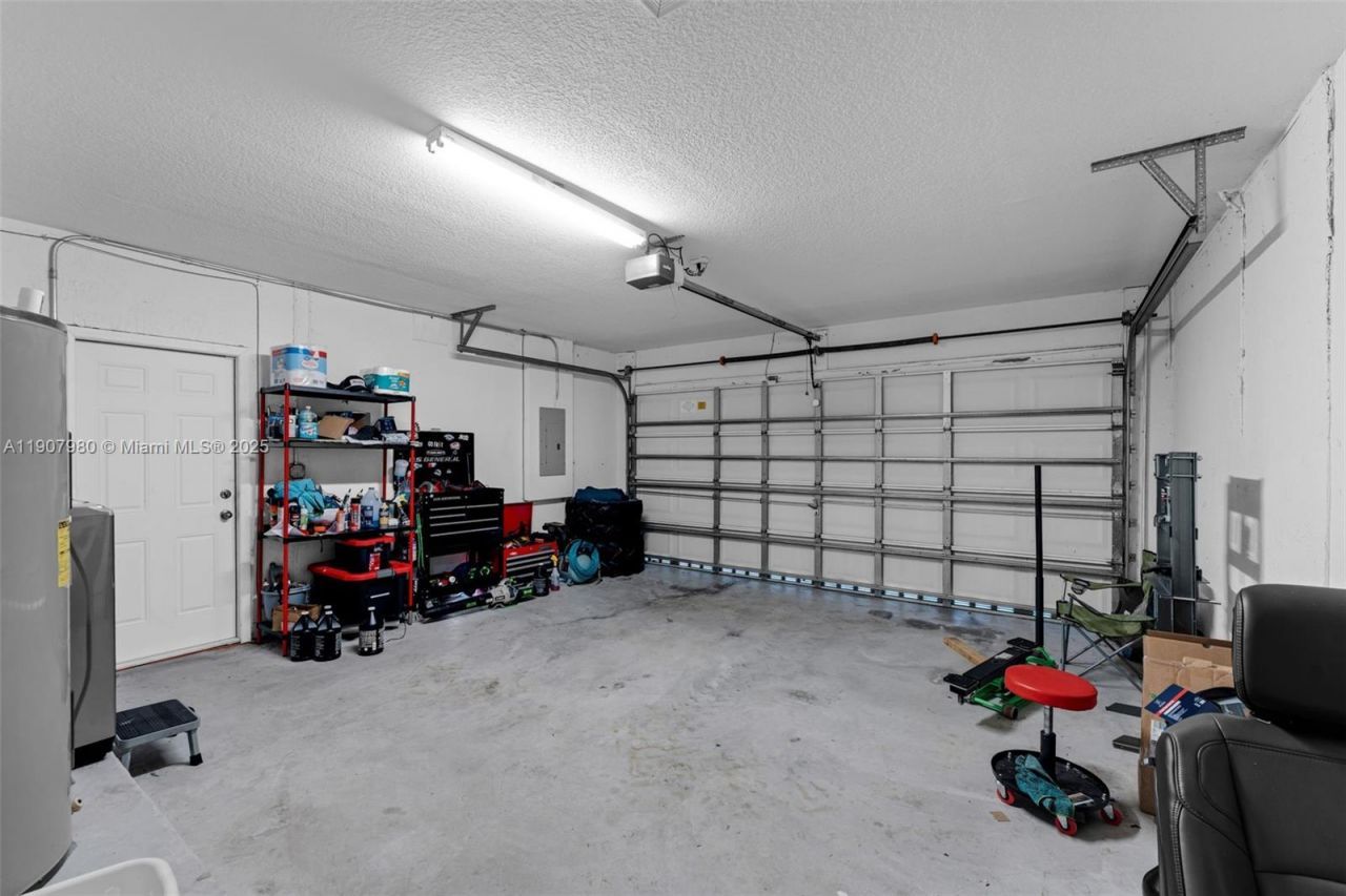 32301 SW 202nd Pl, Homestead, FL 33030 Photo