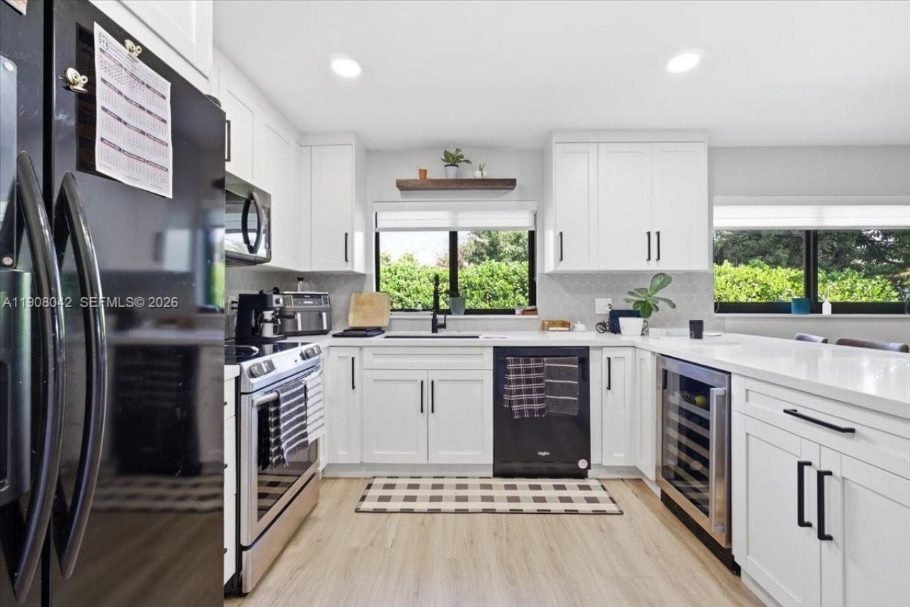 3121 SW 20th St, Miami, FL 33145 Photo