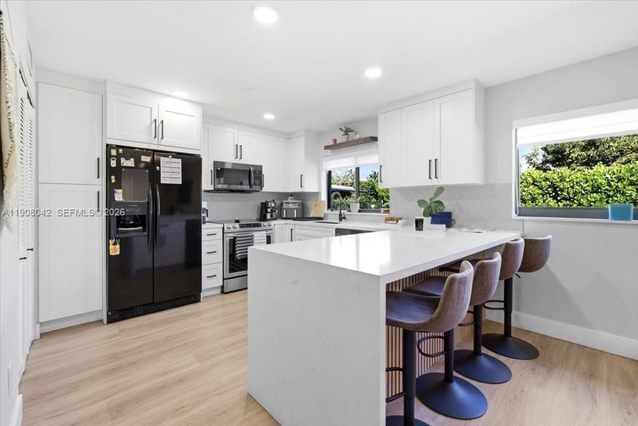 3121 SW 20th St, Miami, FL 33145 Photo