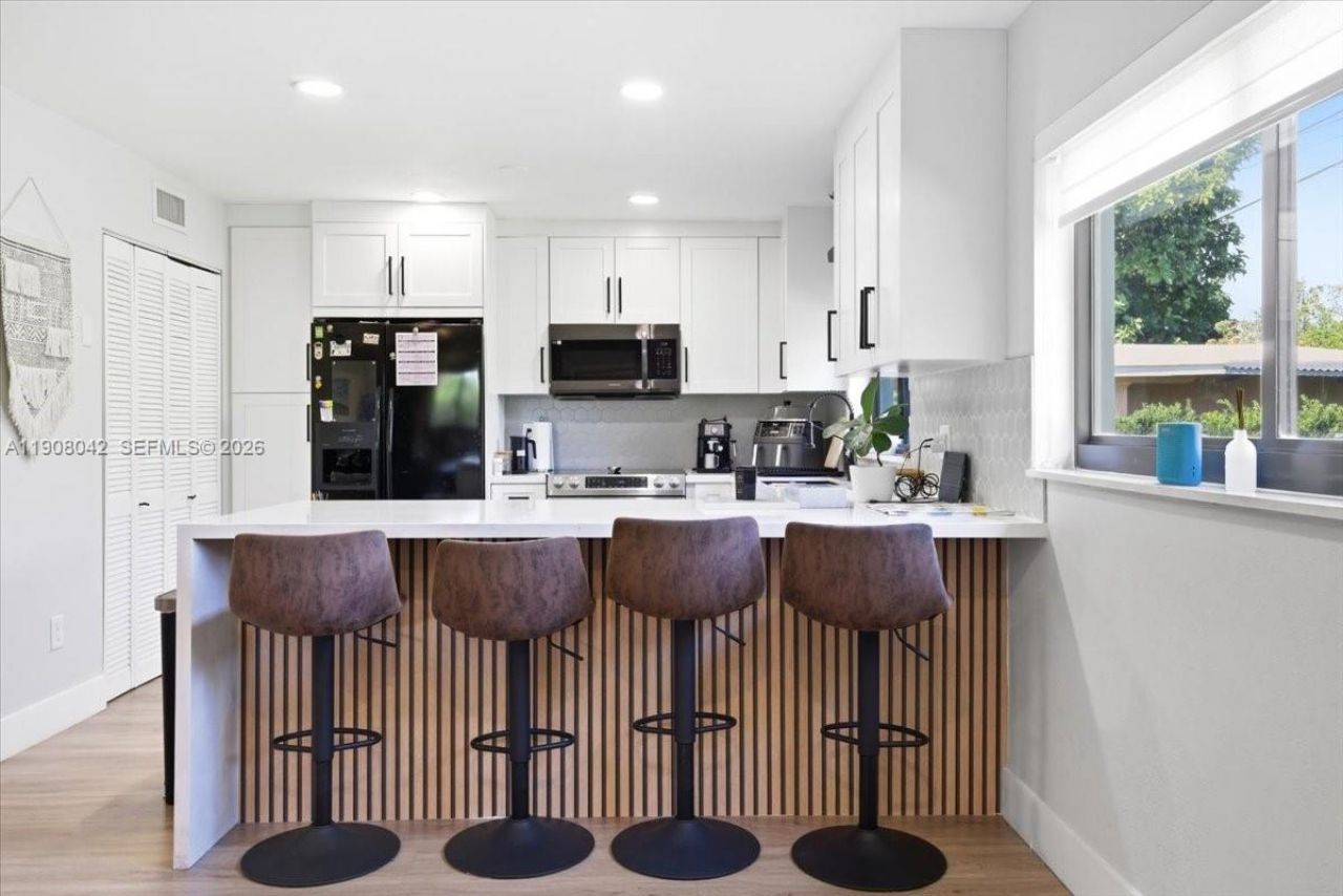 3121 SW 20th St, Miami, FL 33145 Photo