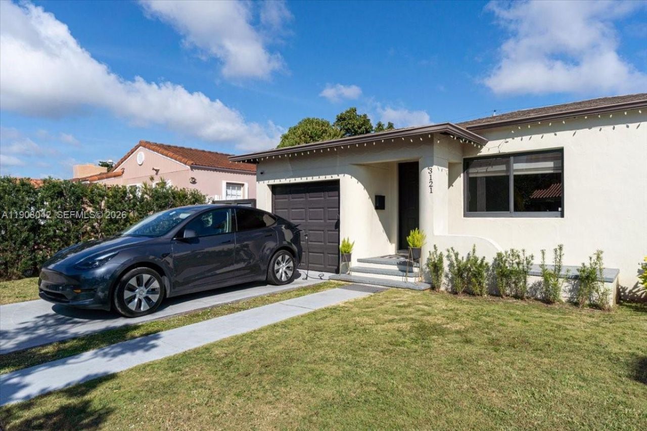 3121 SW 20th St, Miami, FL 33145 Photo