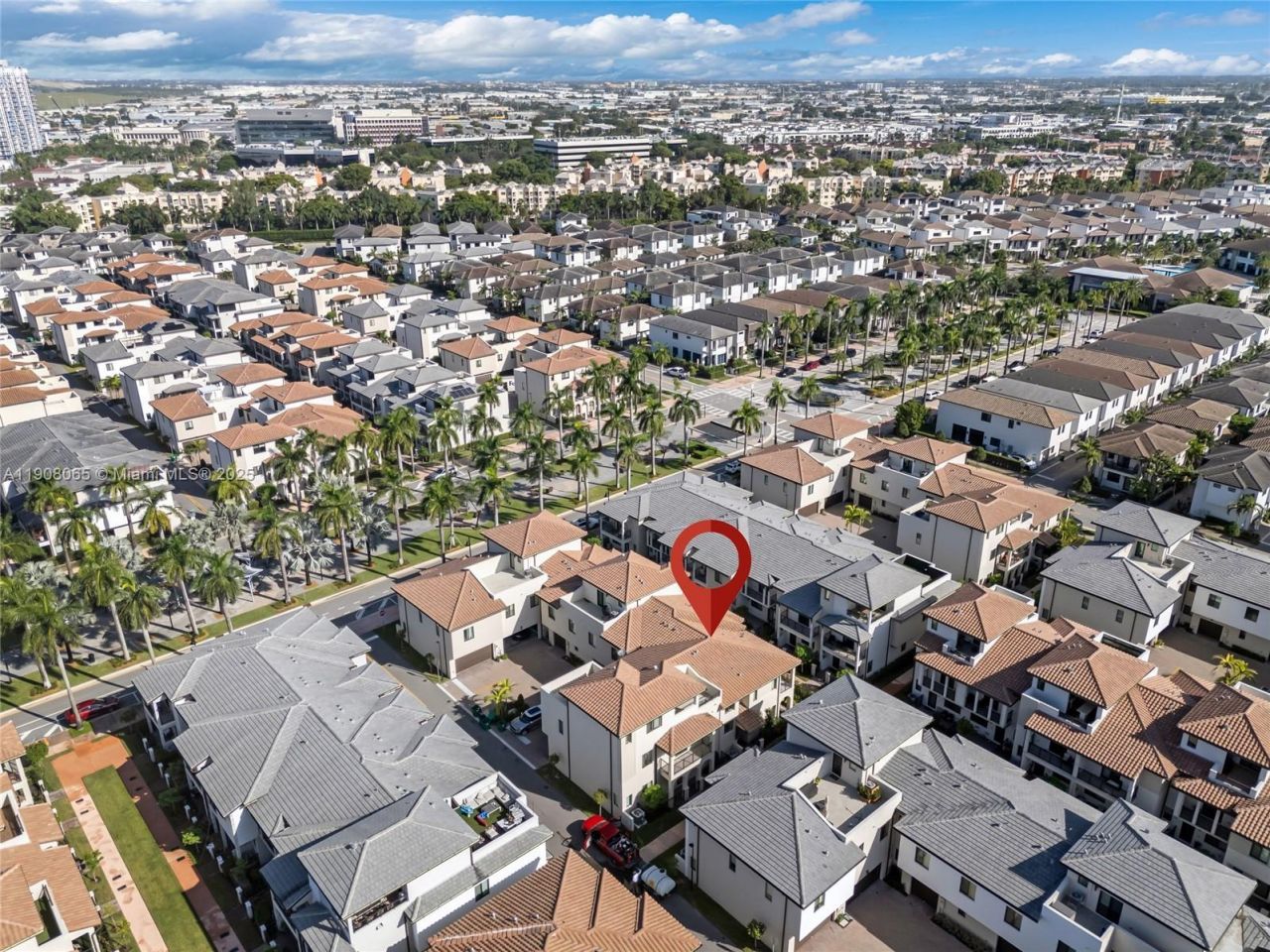 4608 NW 83rd Pkwy, Doral, FL 33166 Photo