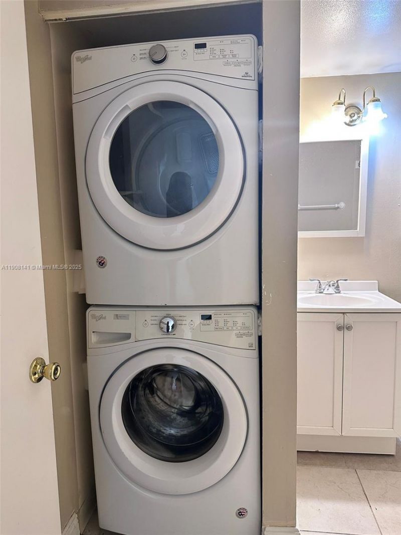 8205 SW 152nd Ave, Unit F-410, Miami, FL 33193 Photo