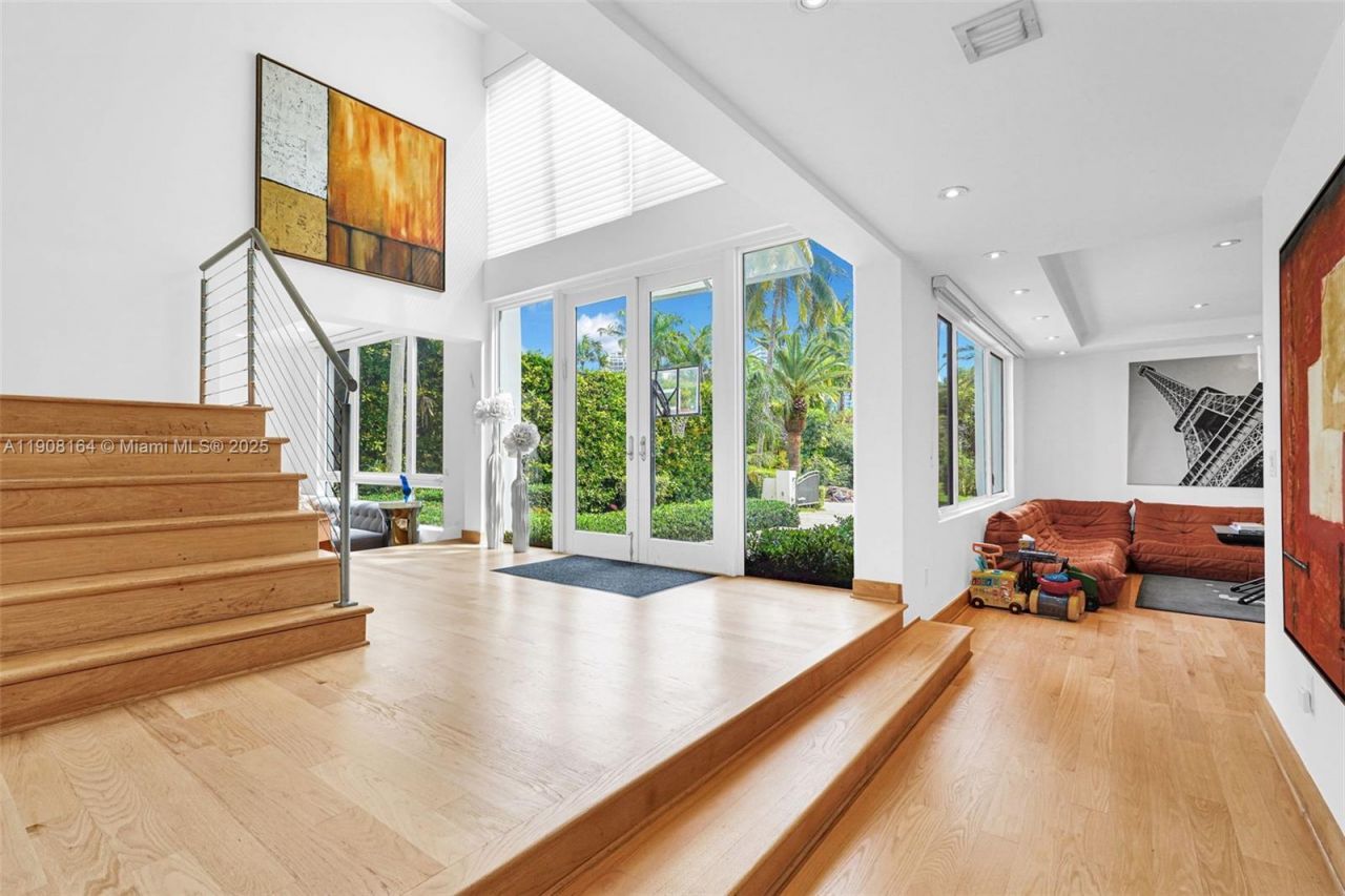 145 Biscay Dr, Bal Harbour, FL 33154 Photo