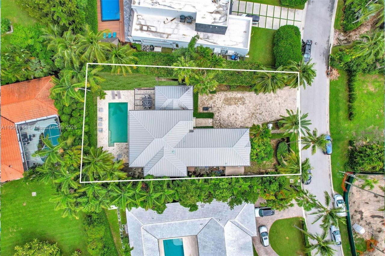 145 Biscay Dr, Bal Harbour, FL 33154 Photo