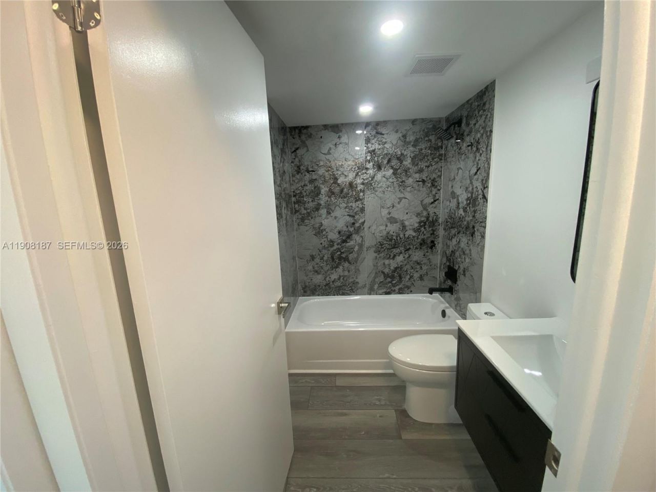 11800 SW 18th St, Unit 527-4, Miami, FL 33175 Photo