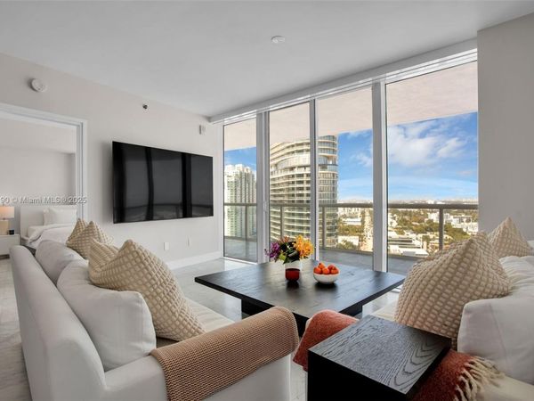 450 Alton Rd, Unit 2110, Miami Beach, FL 33139