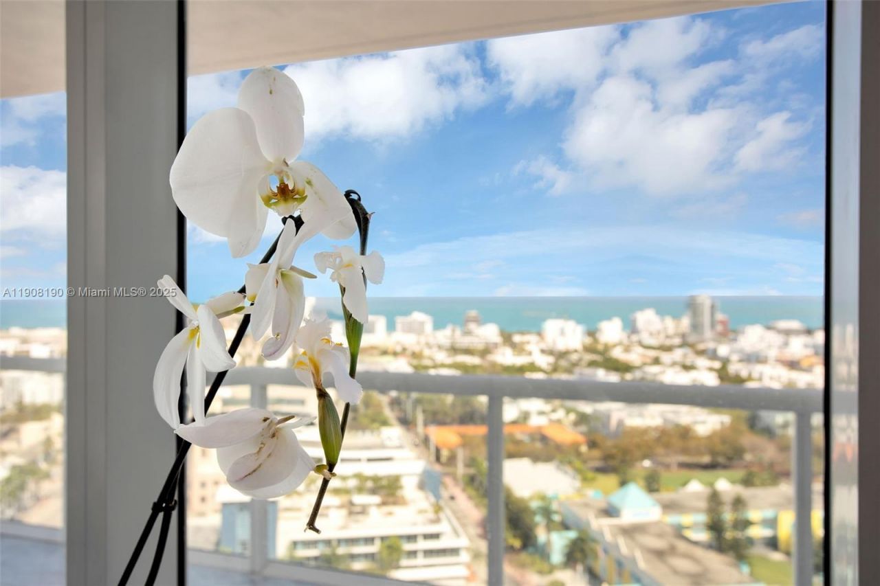 450 Alton Rd, Unit 2110, Miami Beach, FL 33139 Photo