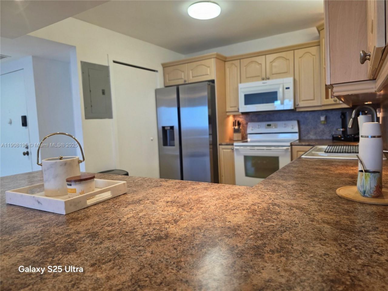 3725 S Ocean Dr, Unit 1401, Hollywood, FL 33019 Photo