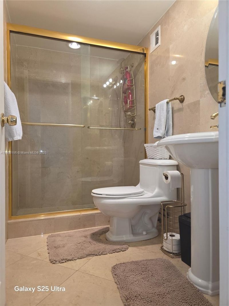 3725 S Ocean Dr, Unit 1401, Hollywood, FL 33019 Photo