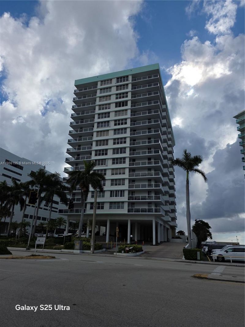 3725 S Ocean Dr, Unit 1401, Hollywood, FL 33019 Photo