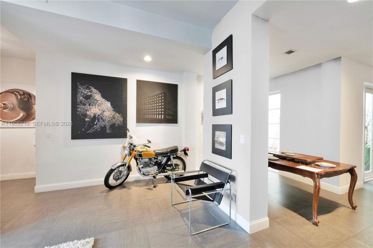 230 Water Way, Miami Beach, FL 33141 Photo