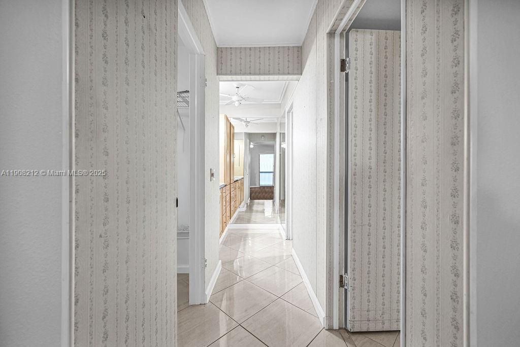 4020 N Hills Dr, Unit 2, Hollywood, FL 33021 Photo