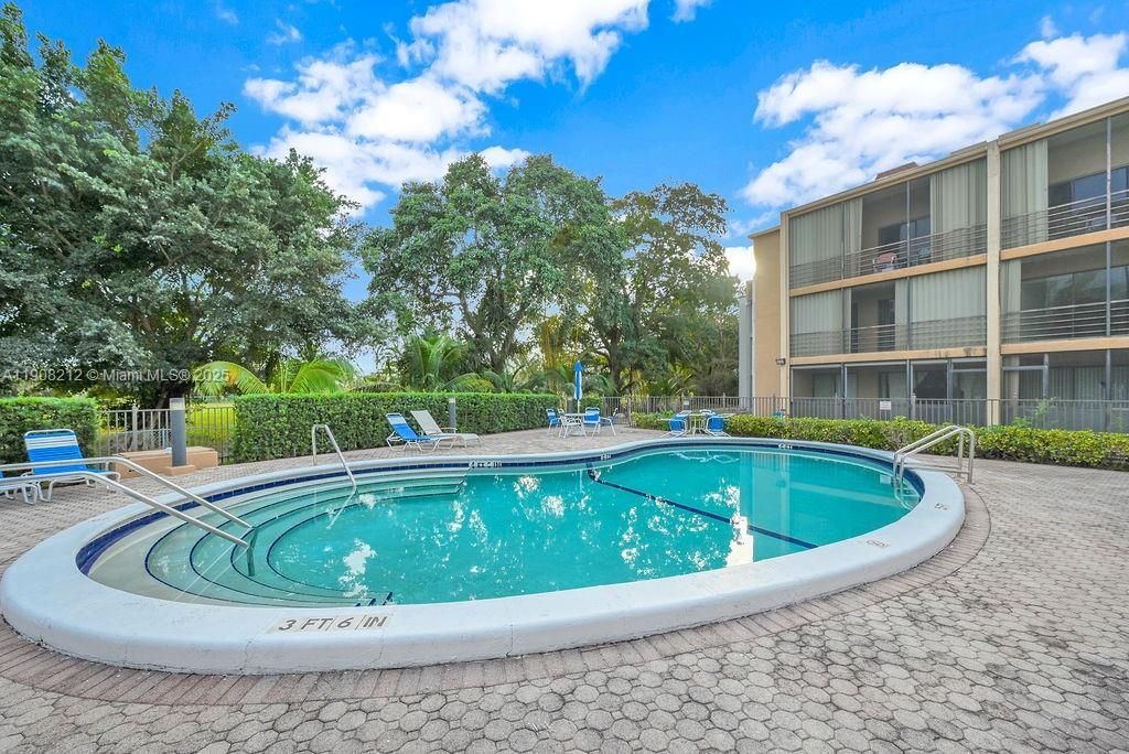 4020 N Hills Dr, Unit 2, Hollywood, FL 33021 Photo