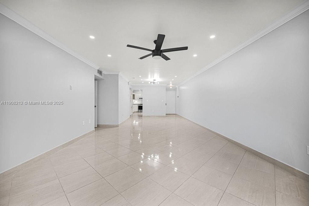 4020 N Hills Dr, Unit 2, Hollywood, FL 33021 Photo