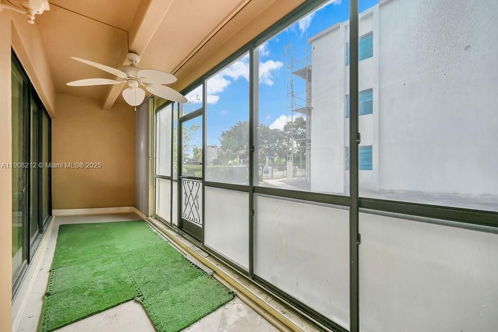 4020 N Hills Dr, Unit 2, Hollywood, FL 33021 Photo