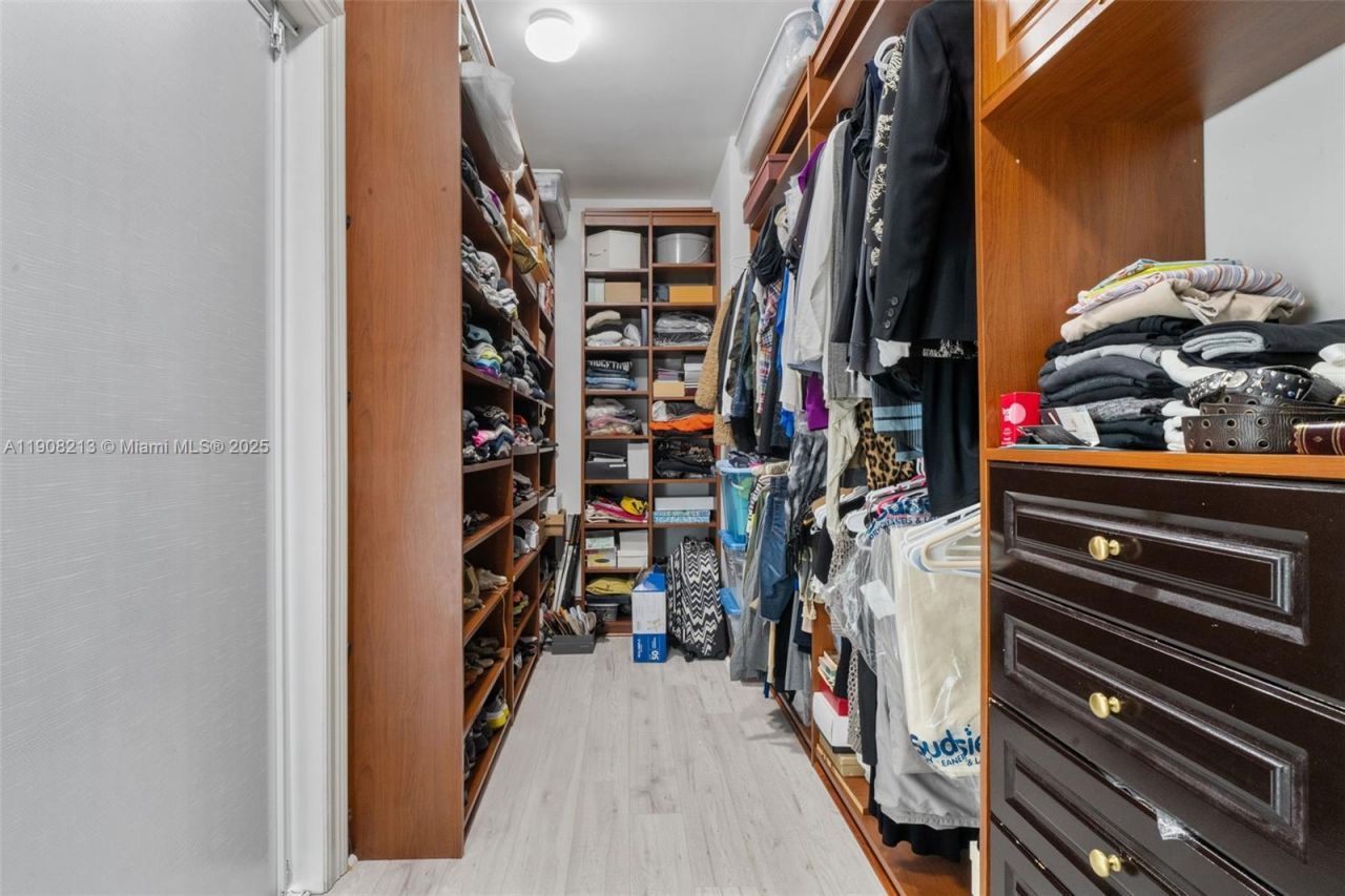 3201 NE 183rd St, Unit 1705, Aventura, FL 33160 Photo