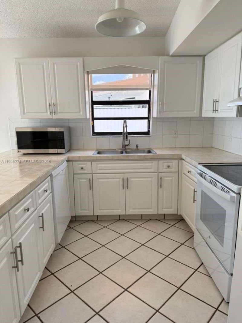 13625 SW 99th Ter, Unit 13625, Miami, FL 33186 Photo