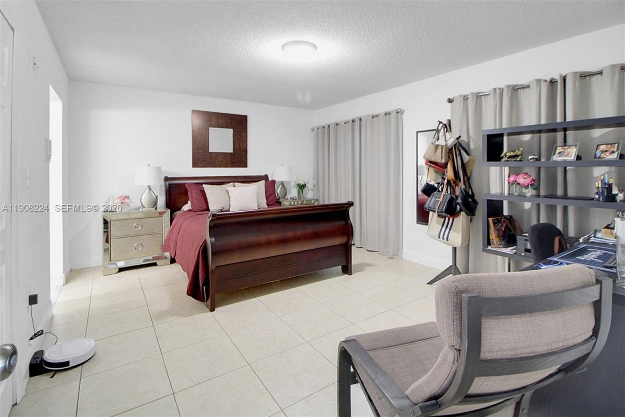 13625 SW 99th Ter, Unit 13625, Miami, FL 33186 Photo