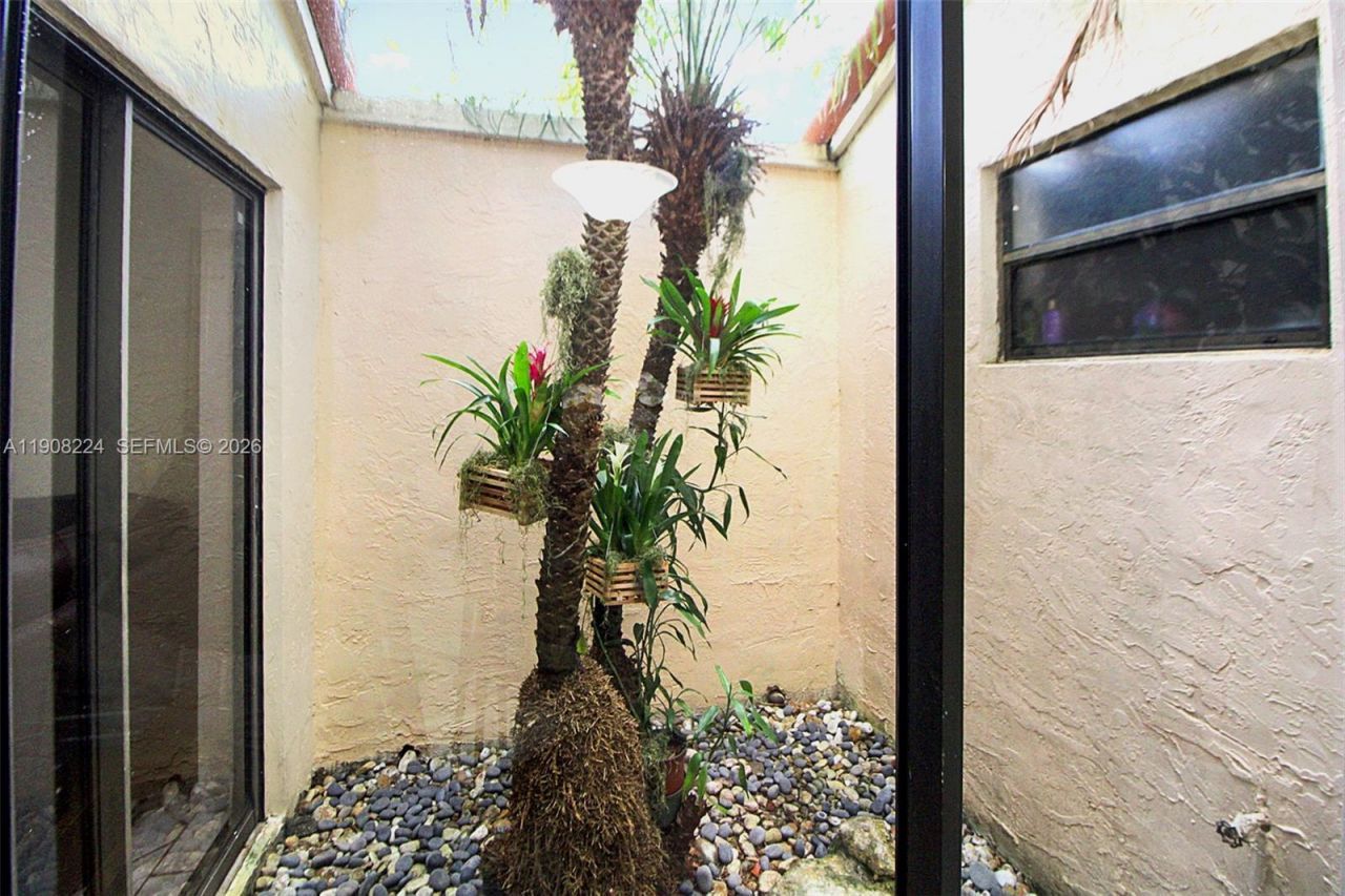 13625 SW 99th Ter, Unit 13625, Miami, FL 33186 Photo