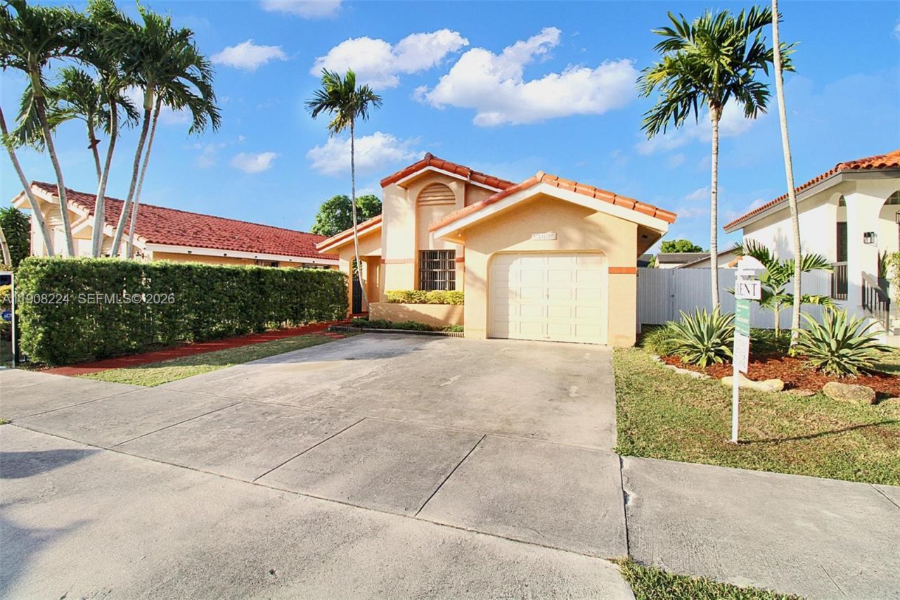 13625 SW 99th Ter, Unit 13625, Miami, FL 33186 Photo