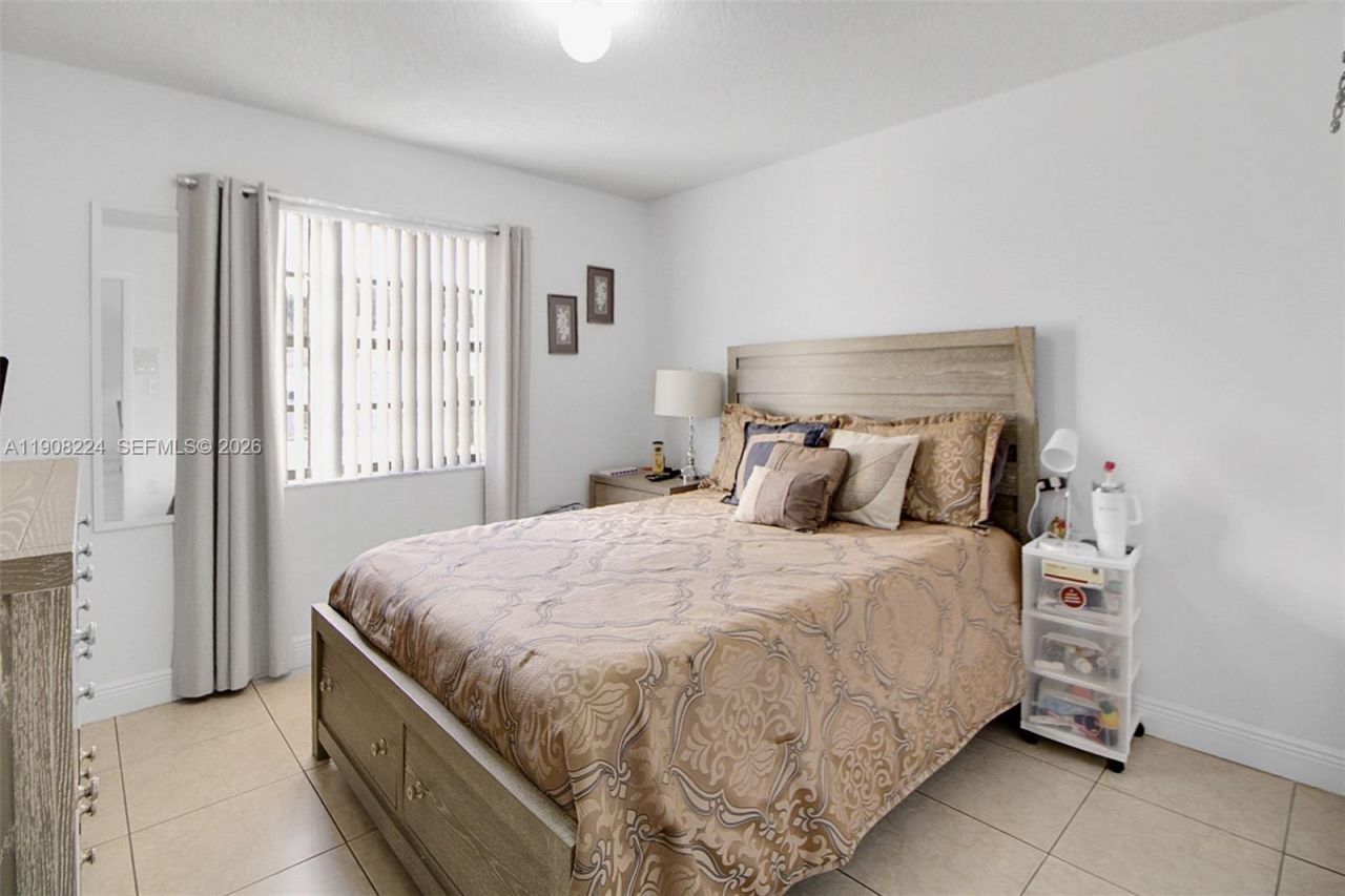 13625 SW 99th Ter, Unit 13625, Miami, FL 33186 Photo