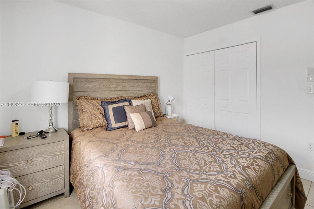 13625 SW 99th Ter, Unit 13625, Miami, FL 33186 Photo