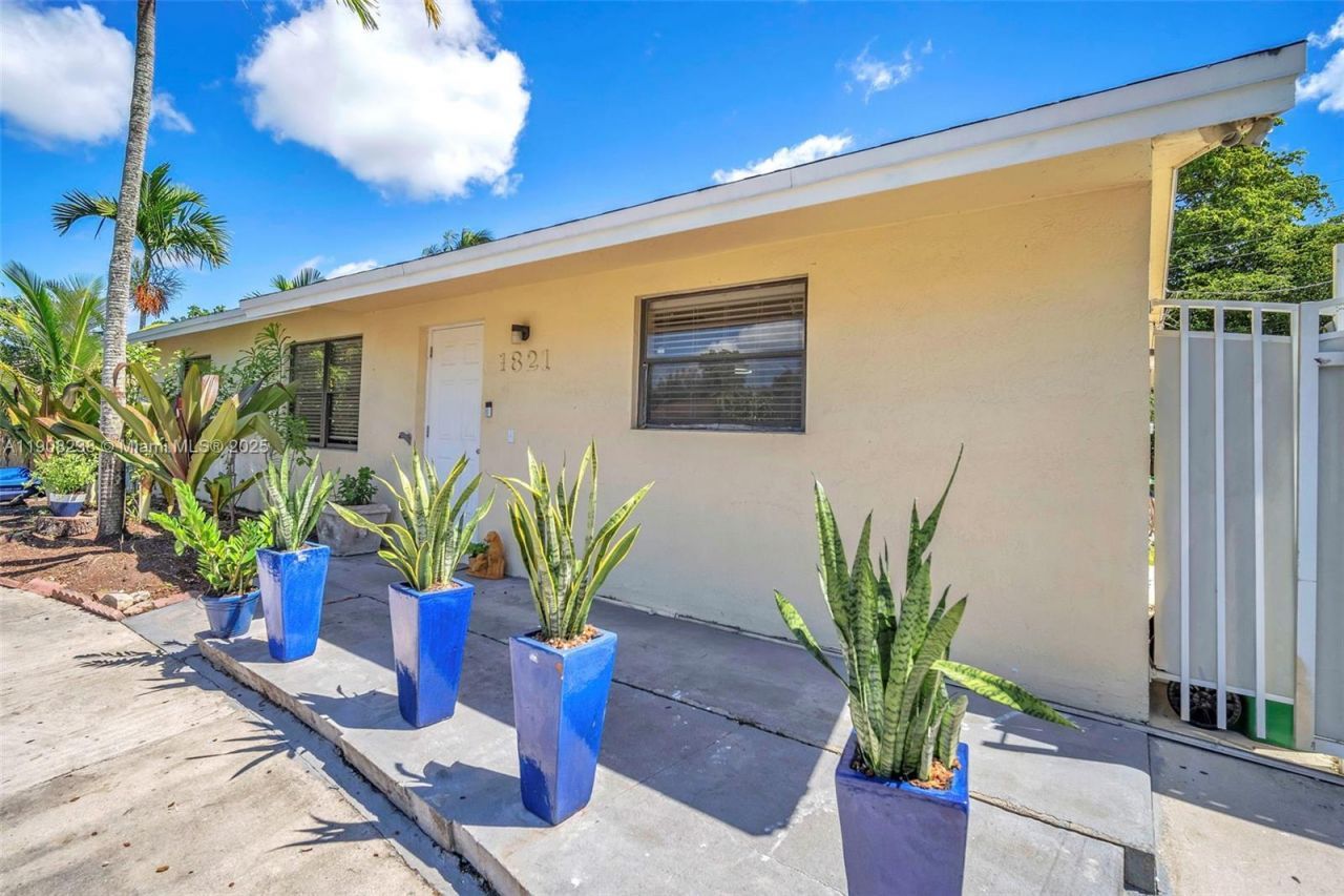 1821 SW 98th Ter, Miramar, FL 33025 Photo