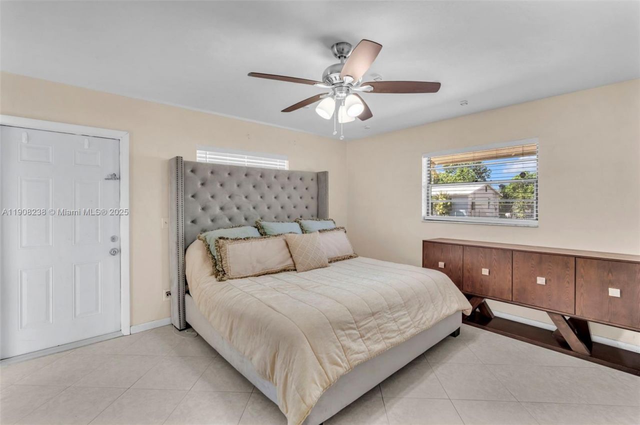 1821 SW 98th Ter, Miramar, FL 33025 Photo