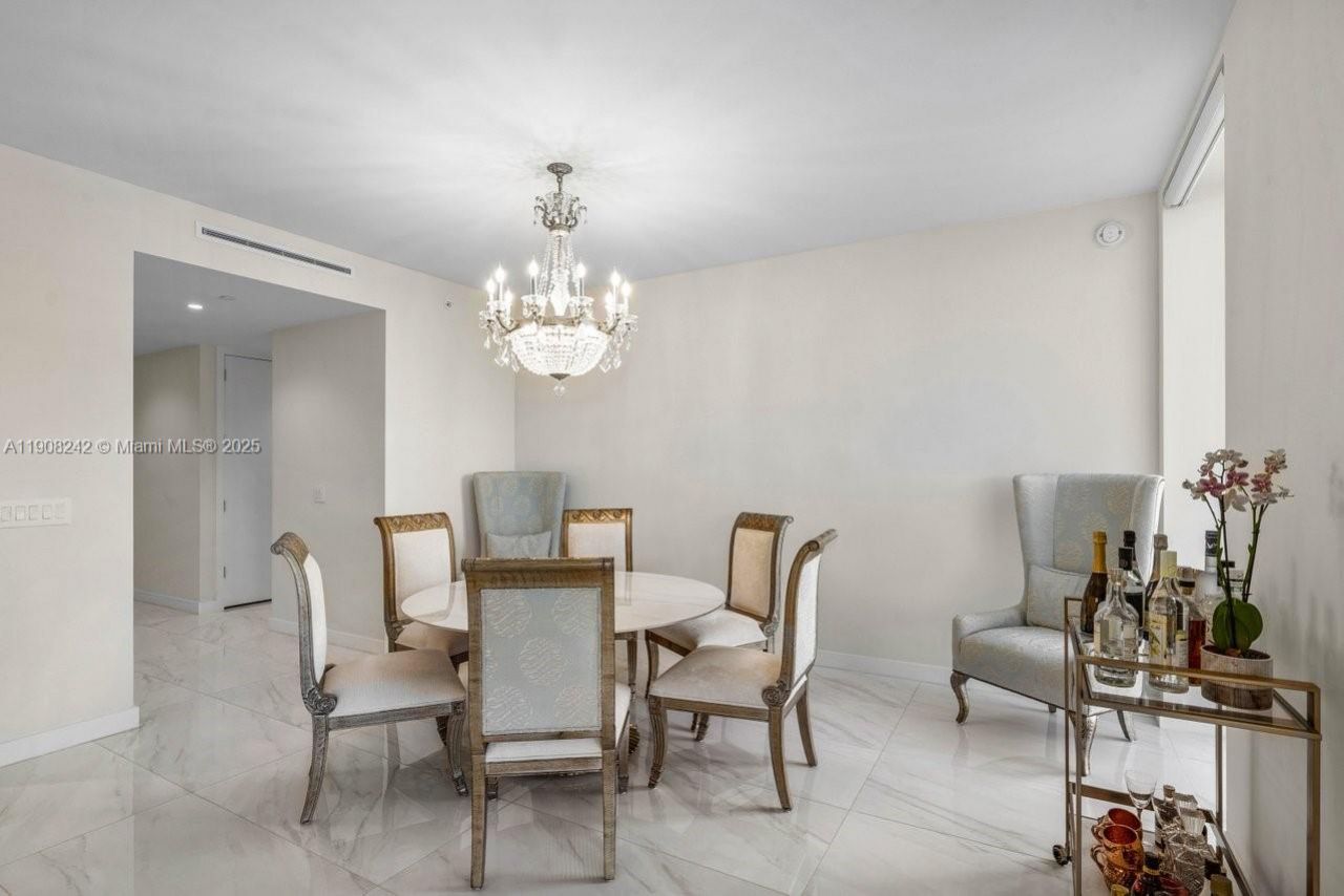 210 SE Mizner Blvd, Unit 403, Boca Raton, FL 33432 Photo