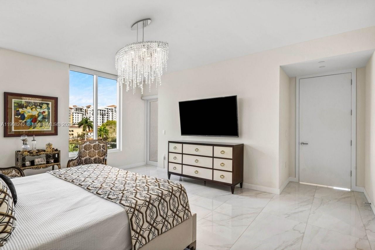 210 SE Mizner Blvd, Unit 403, Boca Raton, FL 33432 Photo