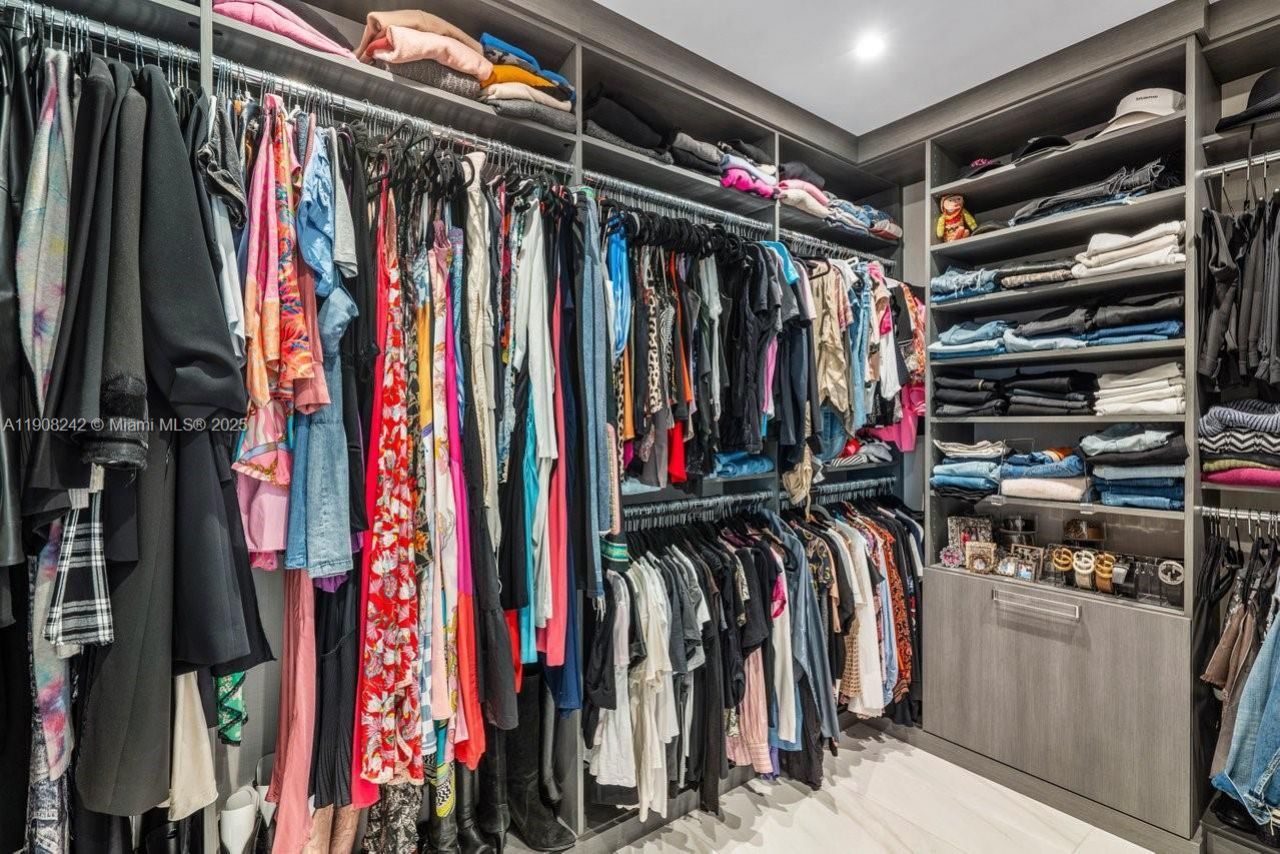 210 SE Mizner Blvd, Unit 403, Boca Raton, FL 33432 Photo