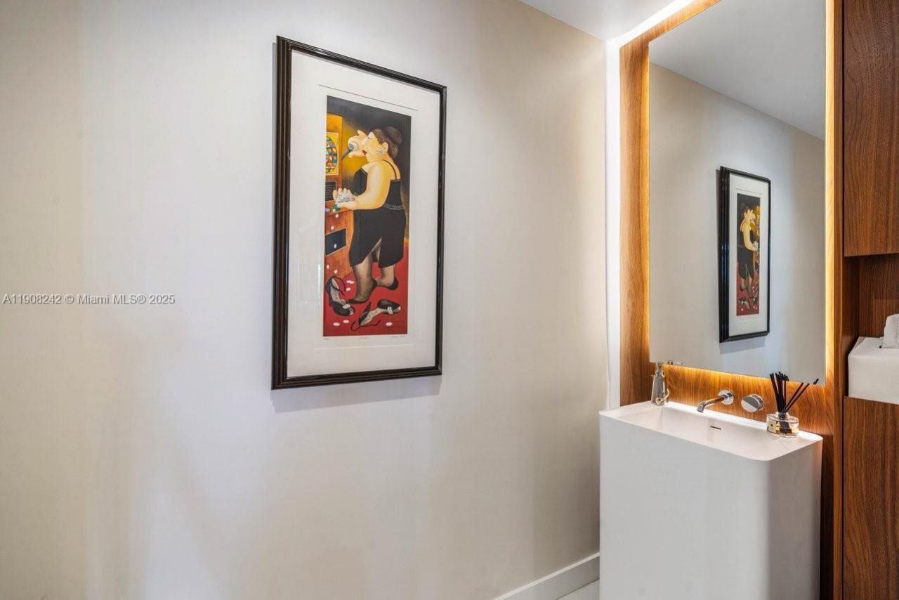 210 SE Mizner Blvd, Unit 403, Boca Raton, FL 33432 Photo