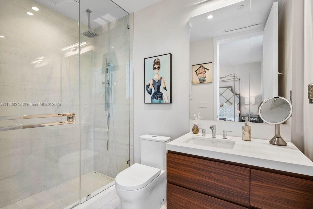 210 SE Mizner Blvd, Unit 403, Boca Raton, FL 33432 Photo