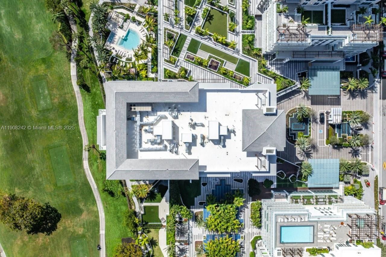 210 SE Mizner Blvd, Unit 403, Boca Raton, FL 33432 Photo