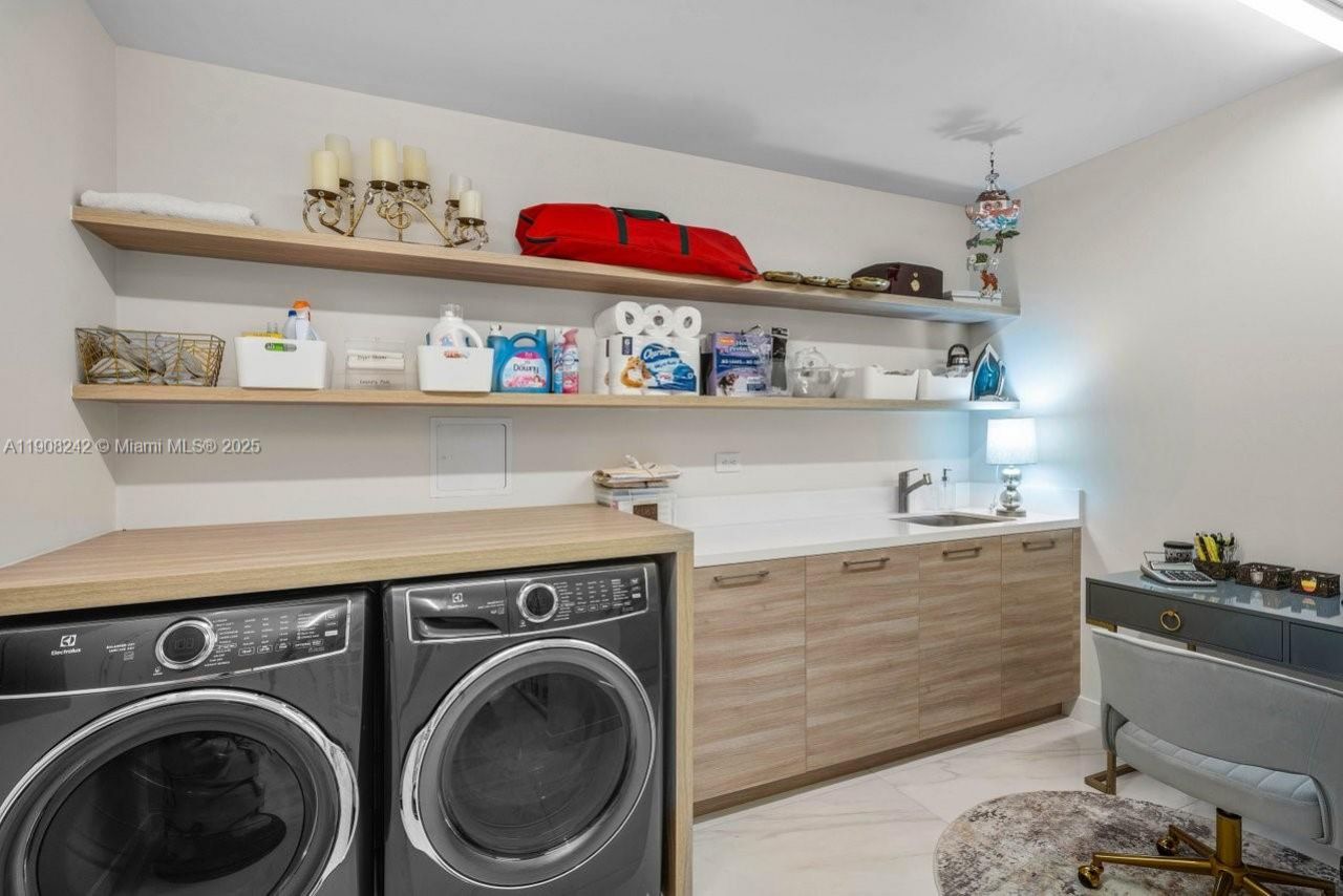 210 SE Mizner Blvd, Unit 403, Boca Raton, FL 33432 Photo