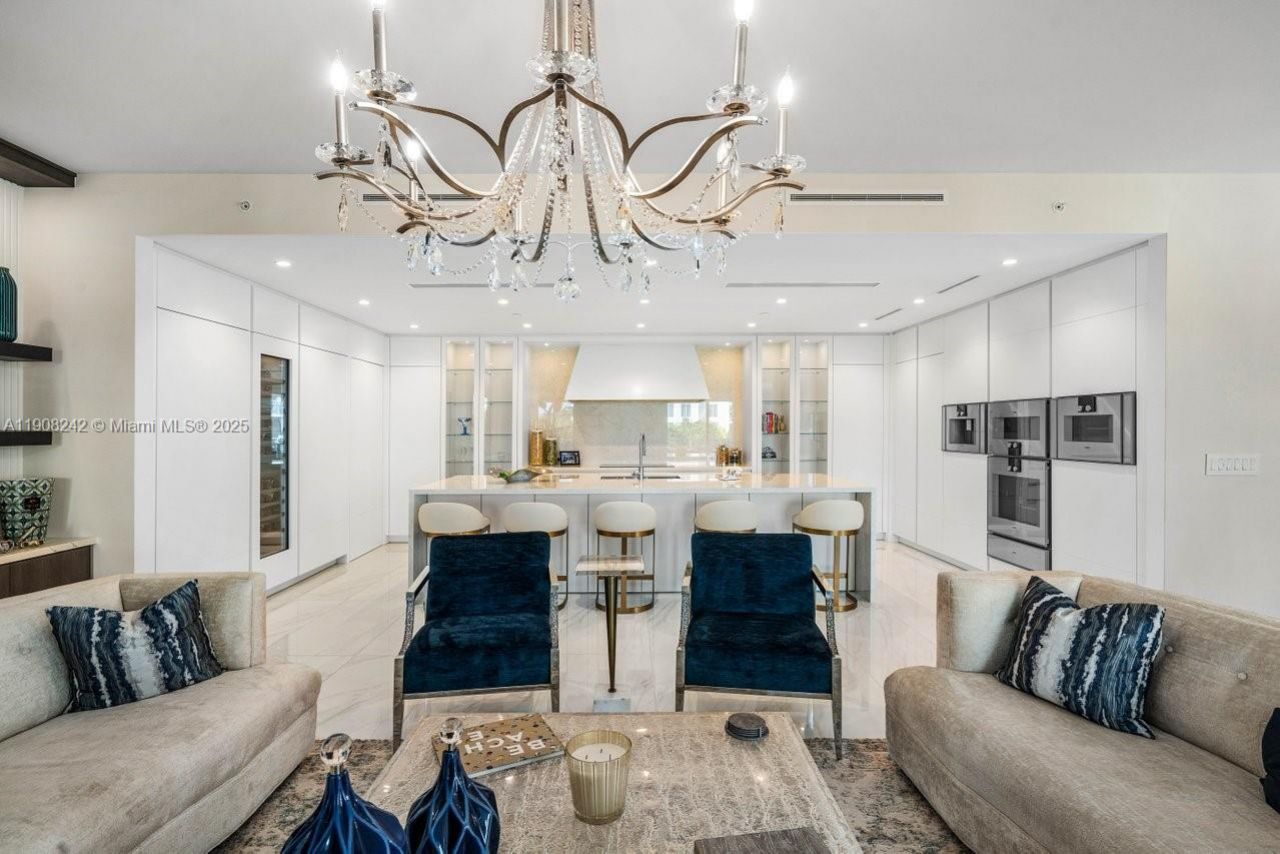 210 SE Mizner Blvd, Unit 403, Boca Raton, FL 33432 Photo