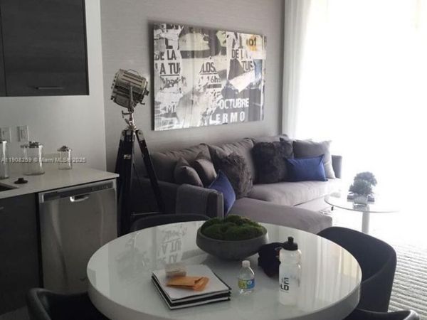 151 SE 1st St, Unit 903, Miami, FL 33131