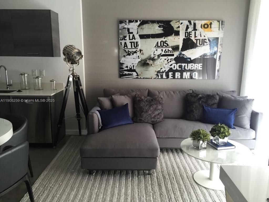 151 SE 1st St, Unit 903, Miami, FL 33131 Photo