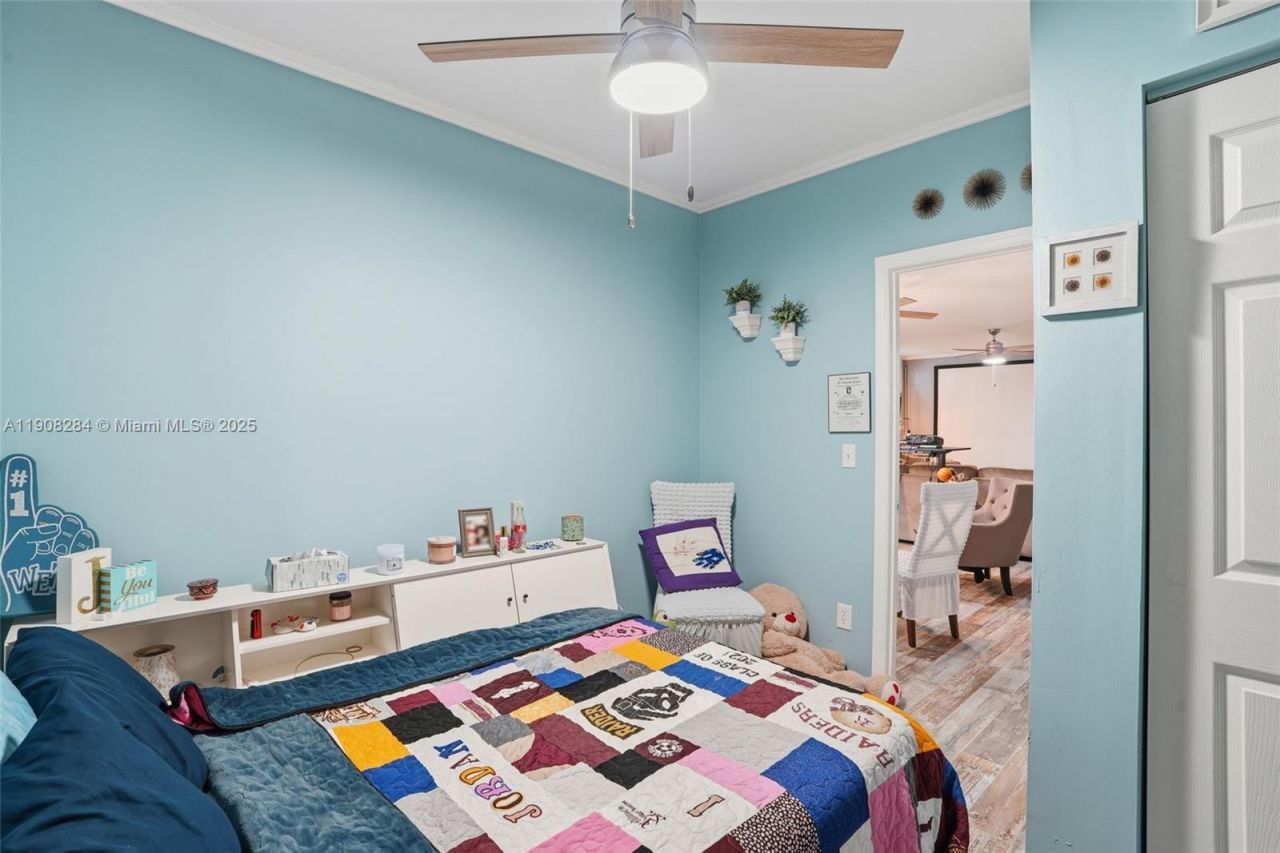 270 River Oaks Dr, La Belle, FL 33935 Photo