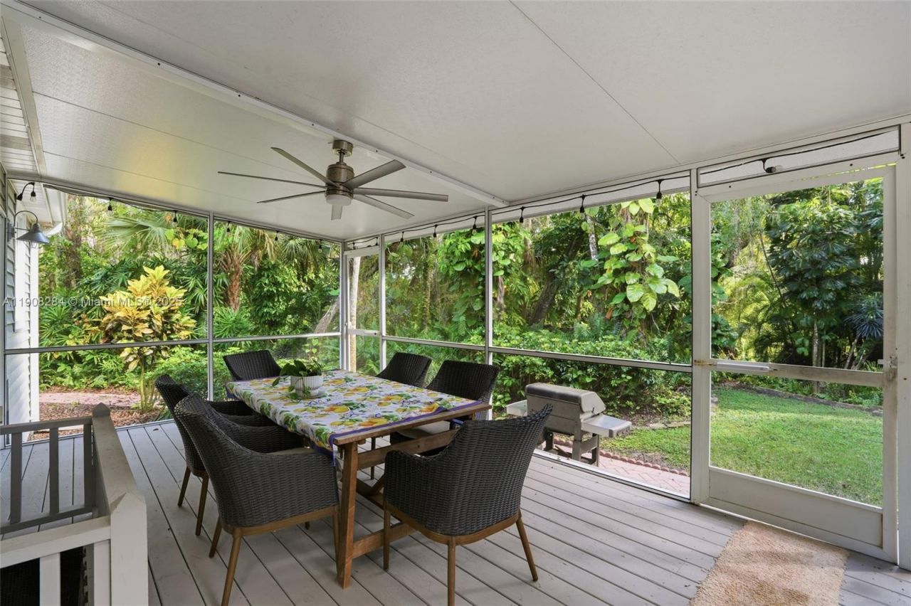 270 River Oaks Dr, La Belle, FL 33935 Photo