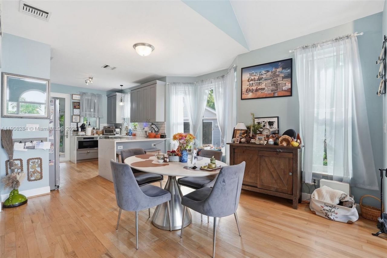 270 River Oaks Dr, La Belle, FL 33935 Photo