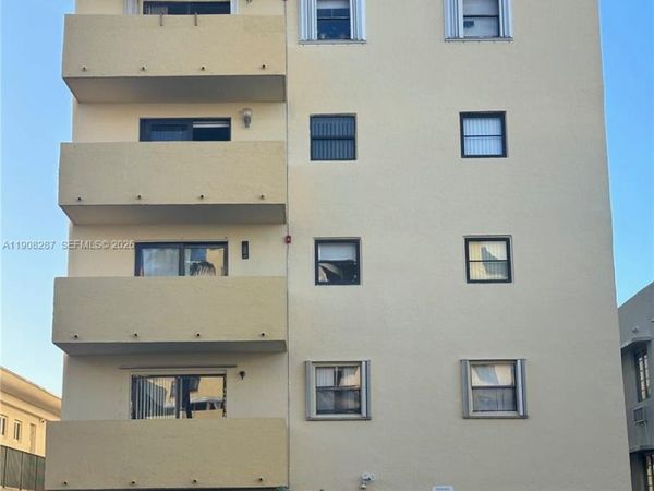 1334 Collins Ave, Unit 502, Miami Beach, FL 33139