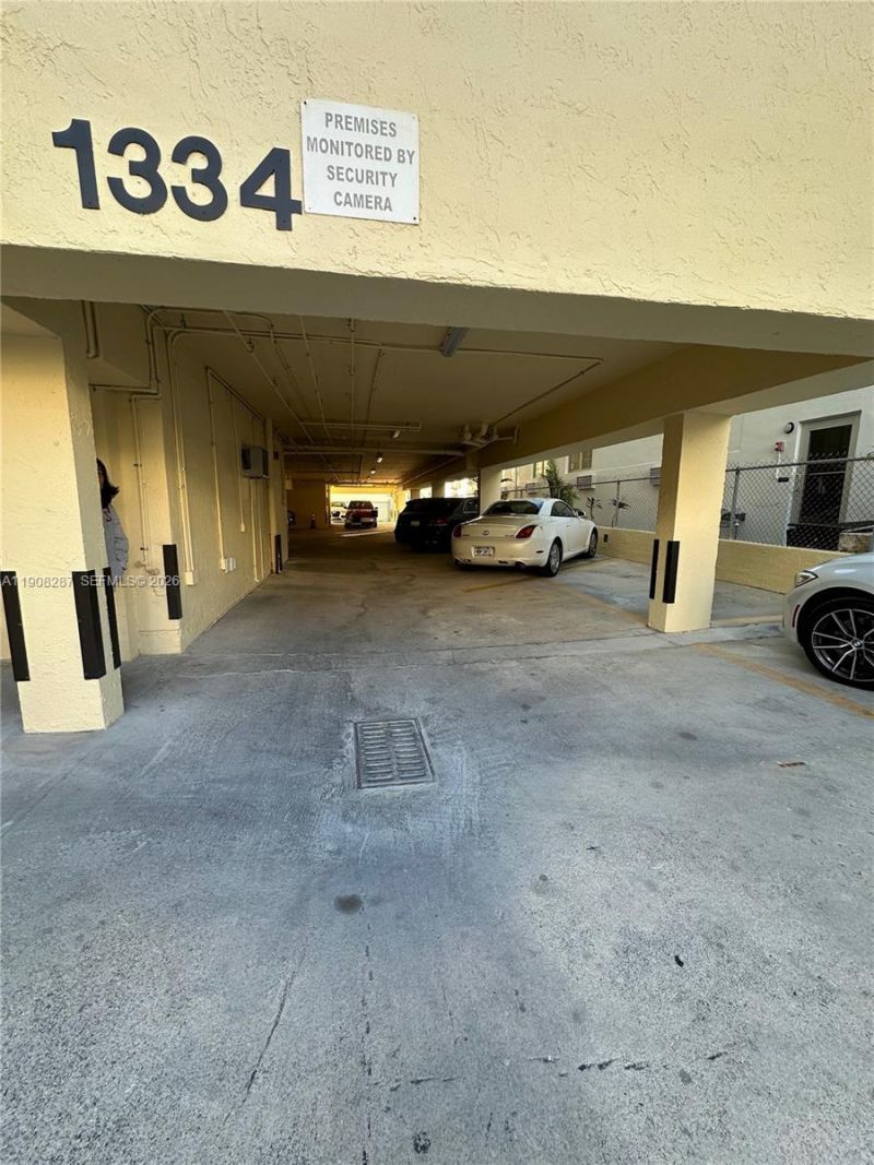 1334 Collins Ave, Unit 502, Miami Beach, FL 33139 Photo