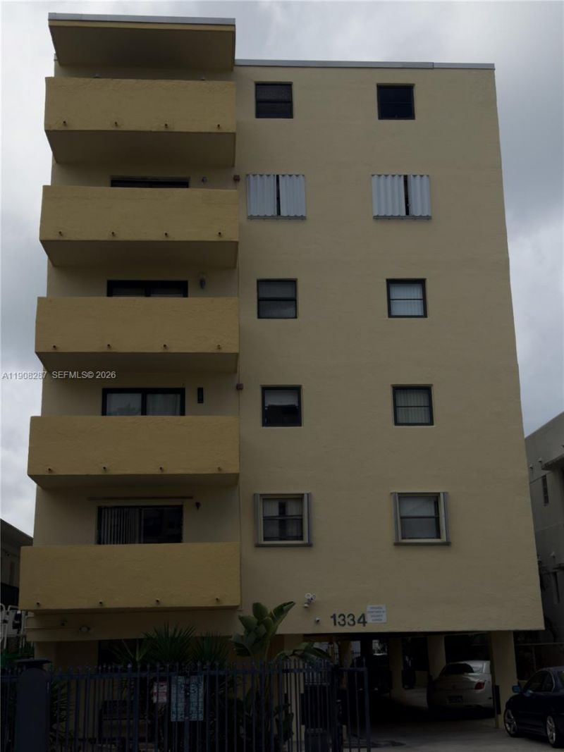 1334 Collins Ave, Unit 502, Miami Beach, FL 33139 Photo