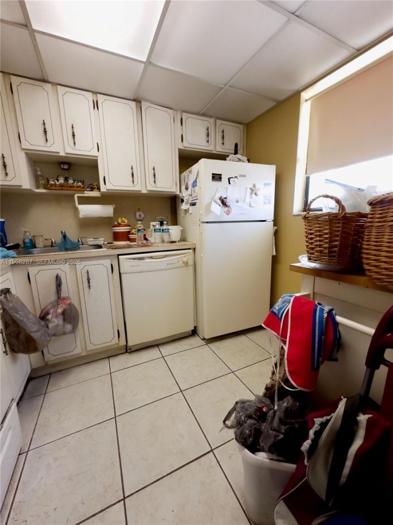 1334 Collins Ave, Unit 502, Miami Beach, FL 33139 Photo