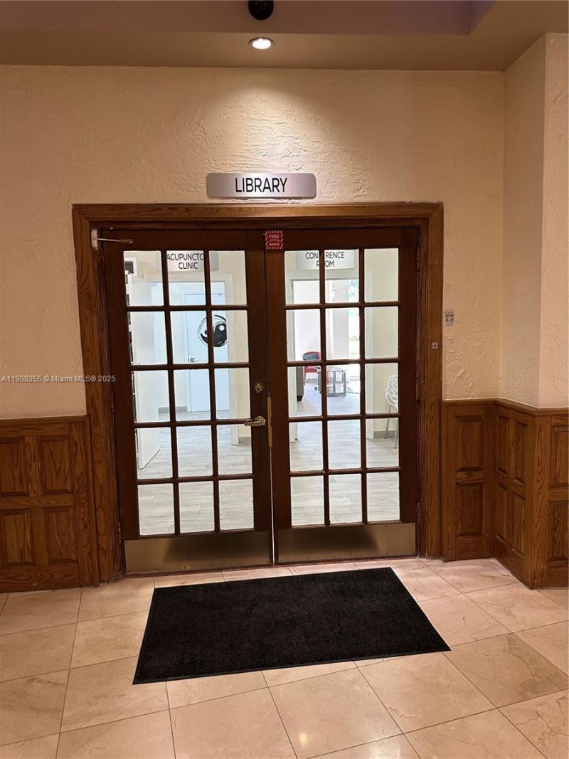 3725 S Ocean Dr, Unit 1517, Hollywood, FL 33019 Photo