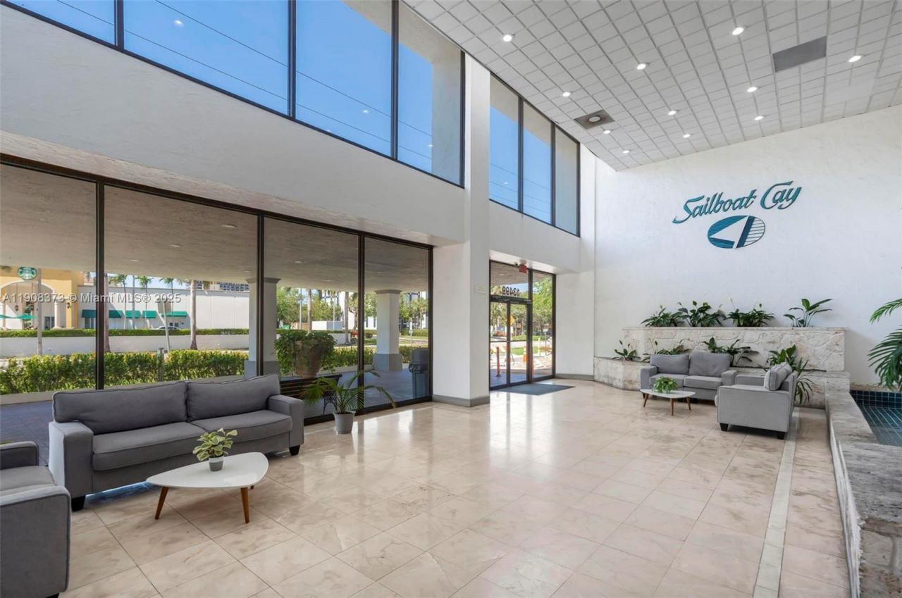 13499 Biscayne Blvd, Unit CUM1, North Miami, FL 33181 Photo