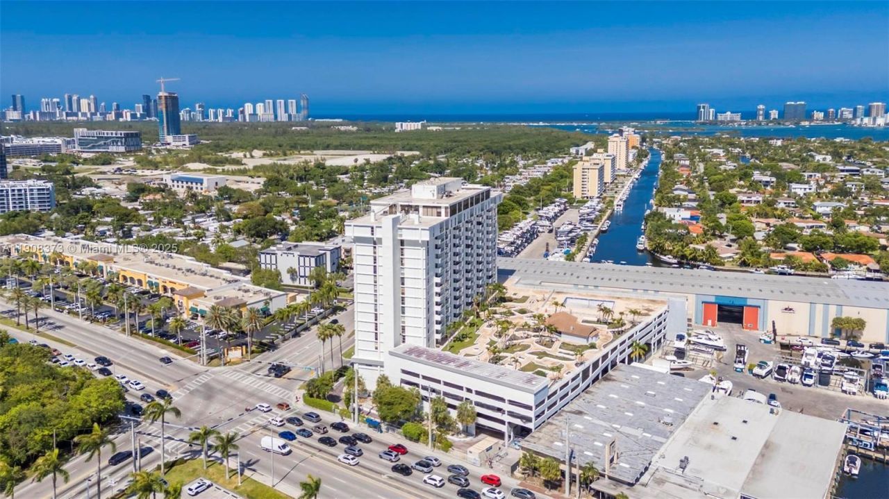 13499 Biscayne Blvd, Unit CUM1, North Miami, FL 33181 Photo